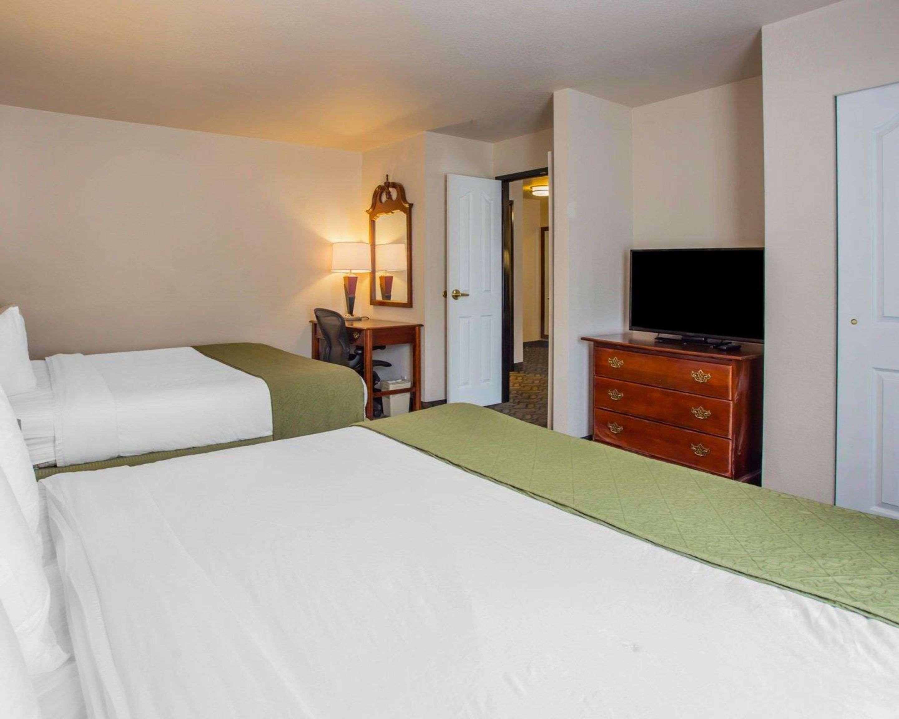 Quality Inn & Suites Airport West Salt Lake City Exterior foto